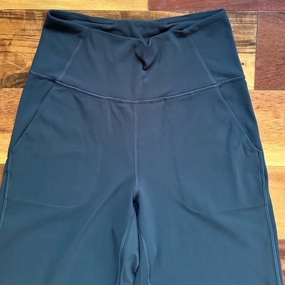 Lululemon Align Wide Leg Super High-Rise Crop Pants - Picture 6 of 12